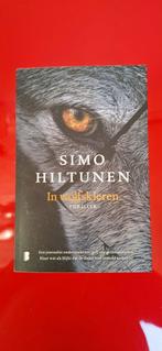 Simo Hiltunen - In wolfskleren, Simo Hiltunen, Ophalen of Verzenden, Zo goed als nieuw, Nederland