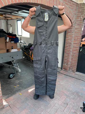 Overall beschikbaar voor biedingen
