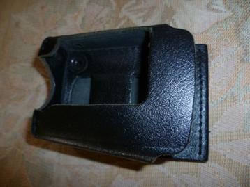 Draag tasjes voor P2000 pagers beschikbaar voor biedingen