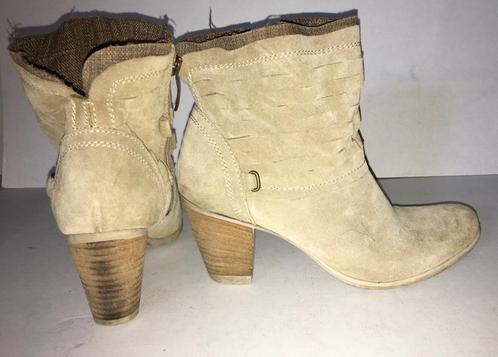 Tamaris stoer beige enkel laars suede maat 38, Kleding | Dames, Schoenen, Zo goed als nieuw, Beige, Ophalen of Verzenden