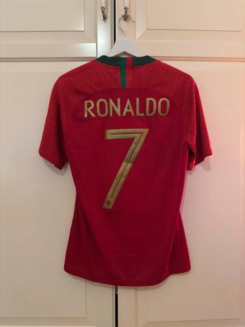 Ronaldo shirt Portugal beschikbaar voor biedingen
