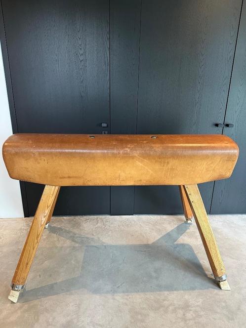 Vintage gym bok, Sport en Fitness, Turnen, Gebruikt, Materiaal, Bruin, Ophalen