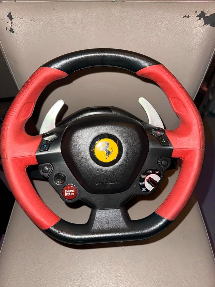 Ferrari Racing gameStuurwiel simracing, Computers en Software, Routers en Modems, Gebruikt, Ophalen of Verzenden