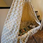 Vintage retro poppenwieg rotan, Kinderen en Baby's, Ophalen of Verzenden