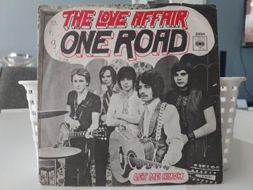 7" Single The Love Affair - One Road / Let Me Know beschikbaar voor biedingen