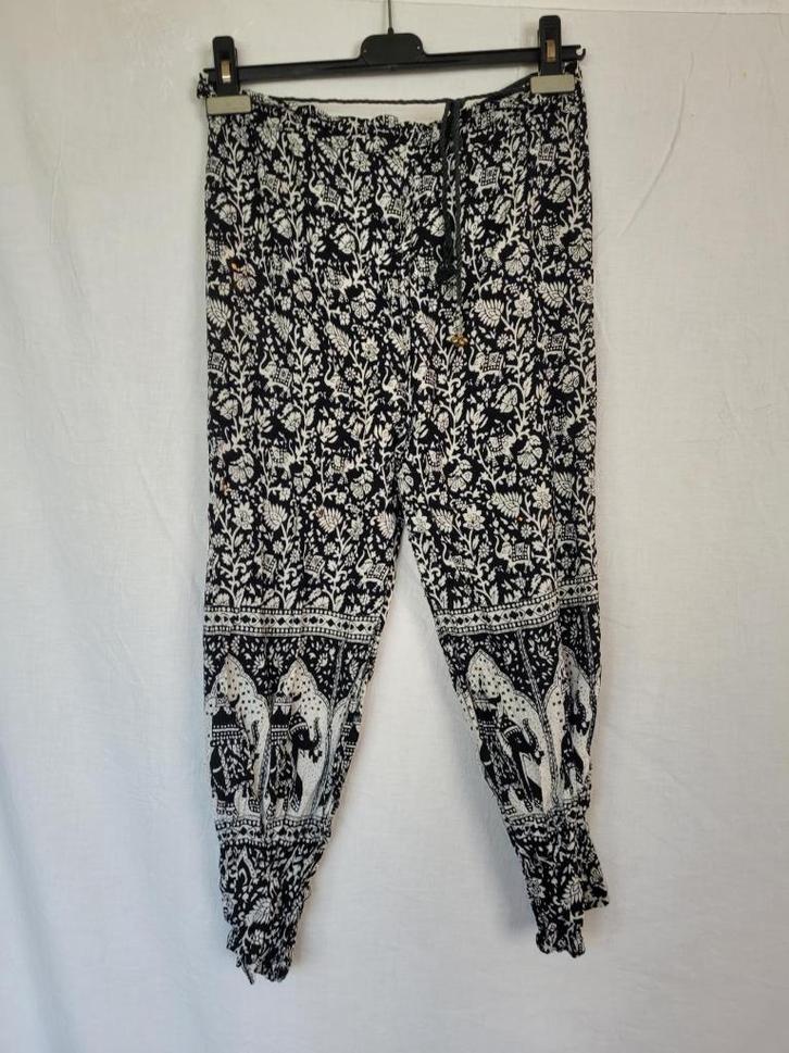 Stoere oosterse broek zwart-wit mt S, Kleding | Dames, Carnavalskleding en Feestkleding, Zo goed als nieuw, Kleding, Carnaval