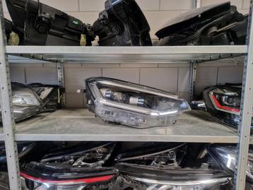 VW Taigo 2G7 IQ light VOL LED koplamp unit 036 rechts beschikbaar voor biedingen