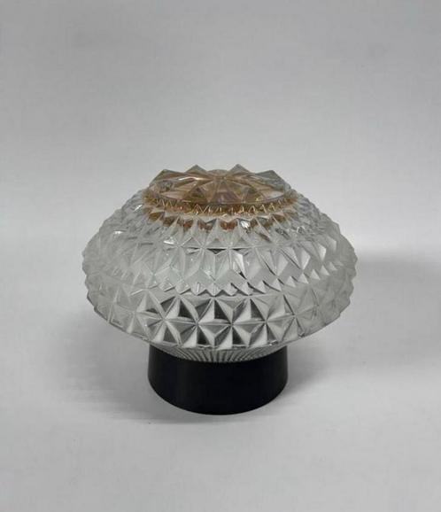 Vintage Herda plafondlamp goud met wit glas mid century, Huis en Inrichting, Lampen | Plafondlampen, Zo goed als nieuw, Glas, Kunststof