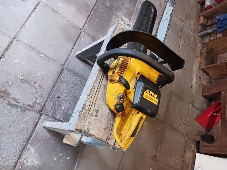 motor kettingzaag  31015 alpina, Tuin en Terras, Hand-tuingereedschap, Gebruikt, Overige soorten, Ophalen