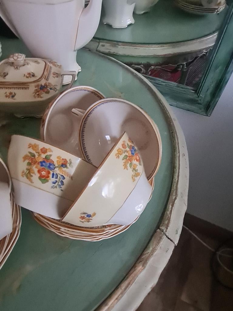antiek 36-delig ontbijt servies John Maddock decor Danty, Antiek en Kunst, Antiek | Servies compleet, Ophalen of Verzenden