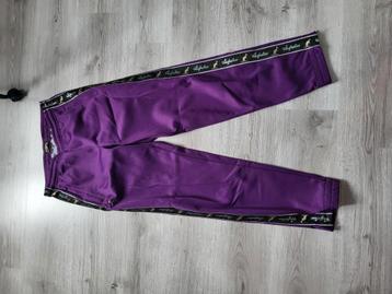 Australian regular broek XL paars beschikbaar voor biedingen