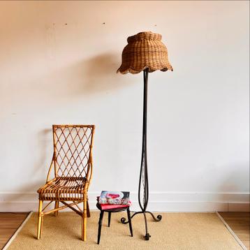 Rieten Vloerlamp met Rotan Kap beschikbaar voor biedingen