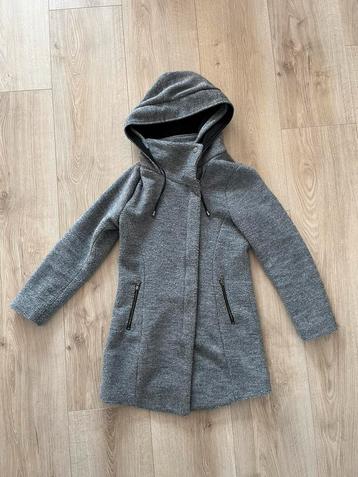 Bijna gratis! Halflange grijze dames jas maat 36 beschikbaar voor biedingen