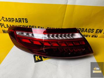 Links Achter achterlicht Mercedes-E-Klasse AMG l A2389064101 beschikbaar voor biedingen