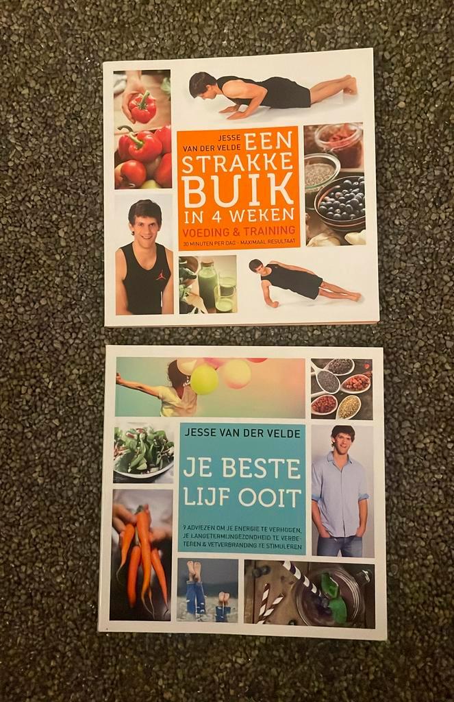 2x Jesse van der Velde - Een strakke buik in 4 weken, Boeken, Gezondheid, Dieet en Voeding, Zo goed als nieuw, Ophalen of Verzenden