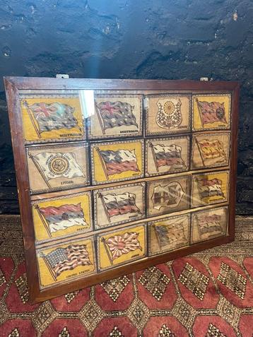 Vintage vlaggen ingelijst mancave kinderkamer beschikbaar voor biedingen
