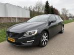 Volvo V60 2.4 D6 AWD Plug-In Hybrid Summum / AUTOMAAT / SCHU, Auto's, Volvo, 215 pk, Origineel Nederlands, Te koop, Zilver of Grijs