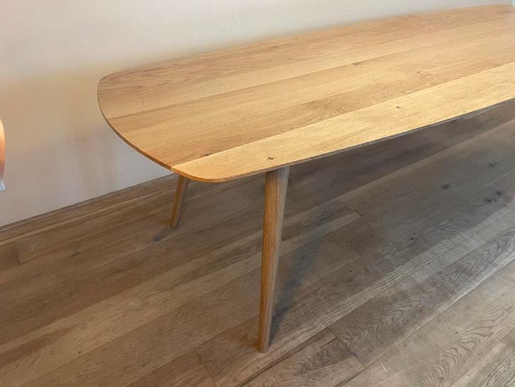 Beautiful handcrafted oak designer dining table 270cm, Huis en Inrichting, Tafels | Salontafels, Zo goed als nieuw, Minder dan 50 cm