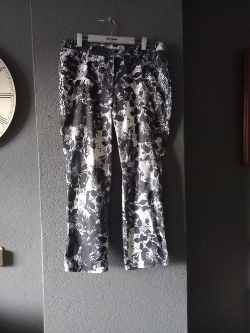 Ulla Popken stretch broek maat 46     ZGAN, Kleding | Dames, Broeken en Pantalons, Zo goed als nieuw, Maat 46/48 (XL) of groter