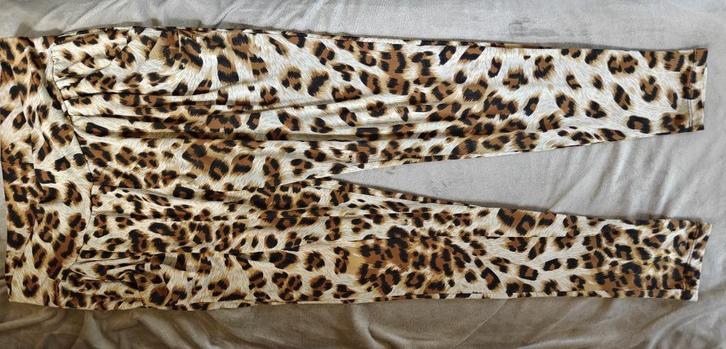 Dunne panter huisbroek maat 42 met zakken / vakantiebroek, Kleding | Dames, Huispakken, Zo goed als nieuw, Maat 42/44 (L), Bruin