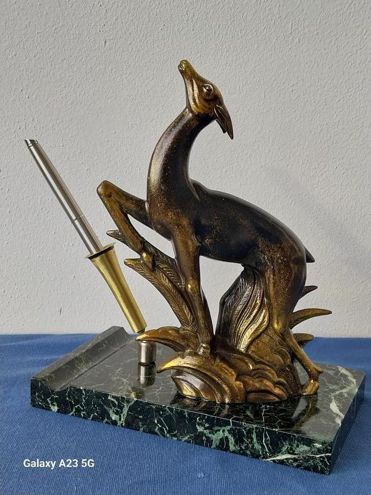 Art deco penhouder antilope van zamac op marmer, Antiek en Kunst, Antiek | Woonaccessoires, Ophalen of Verzenden