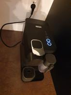 Nespresso DeLonghi Zwart met Melkopschuimer, Koffiepads en cups, Gebruikt, Koffiemachine, Ophalen of Verzenden
