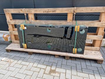 Gelaagd veiligheidsglas met gaten rond 100mm beschikbaar voor biedingen