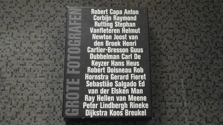 FOTOBOX ; Corbijn, Bresson, Dijkstra ; 20 nieuwe fotoboeken, Boeken, Kunst en Cultuur | Fotografie en Design, Nieuw, Fotografen