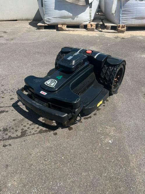 Ambrogio LX6 robot maaier 6000m2, Tuin en Terras, Grasmaaiers, Gebruikt, Minder dan 30 cm, Cirkelmaaier, Ophalen of Verzenden