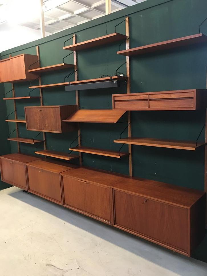 Poul Cadovius by Royal System vintage modulair wandsysteem, Huis en Inrichting, Kasten | Wandmeubels, Gebruikt, 200 cm of meer