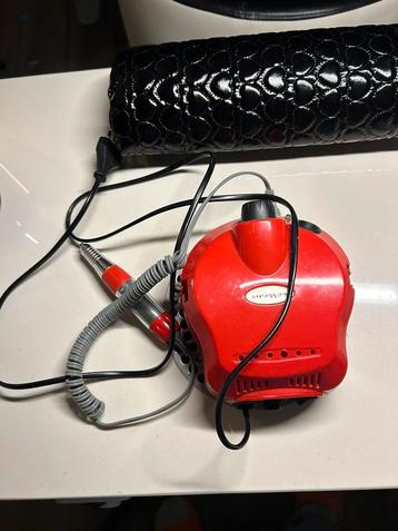 Naildrill beschikbaar voor biedingen