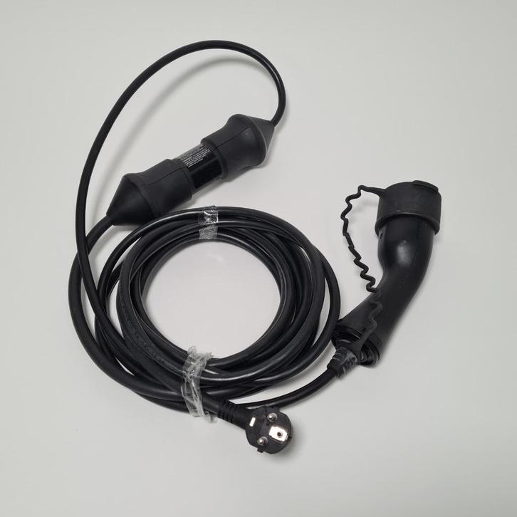 Polestar Mobiele thuislader type 2 voor 220v, Auto diversen, Laadpalen, Gebruikt, Laadkabel, Ophalen of Verzenden