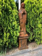 Moeder Maria / Mother Mary, groot op sokkel, vol stenen beel, Ophalen of Verzenden, Steen, Mensenbeeld