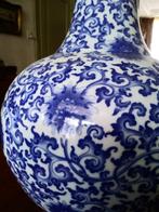 Chinese vaas, Antiek en Kunst, Antiek | Porselein, Ophalen of Verzenden