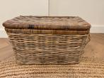 Rieten mand met deksel, Huis en Inrichting, Ophalen, Zo goed als nieuw, Rechthoekig, Riet