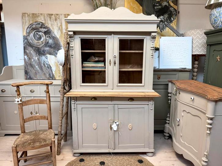 Brocante buffetkast servieskast vitrinekast commode vintage, Huis en Inrichting, Kasten | Vitrinekasten, Zo goed als nieuw, 200 cm of meer