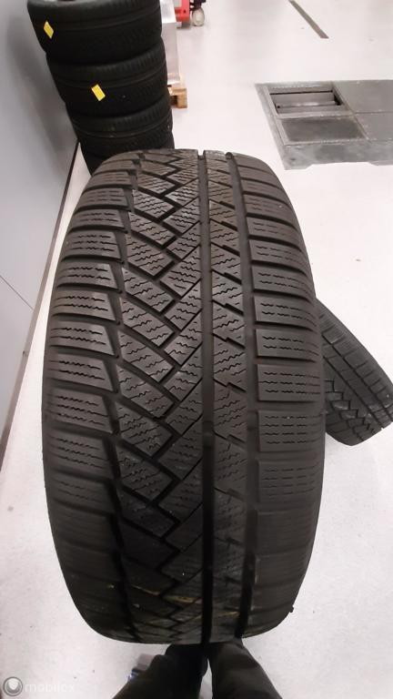 set winterwielen geschikt voor de Volvo xc 90/60, Auto-onderdelen, Banden en Velgen, Band(en), Winterbanden, 18 inch, 235 mm, Personenwagen