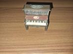 Metalen mini piano potloodslijper., Ophalen, Gebruikt, Bruin