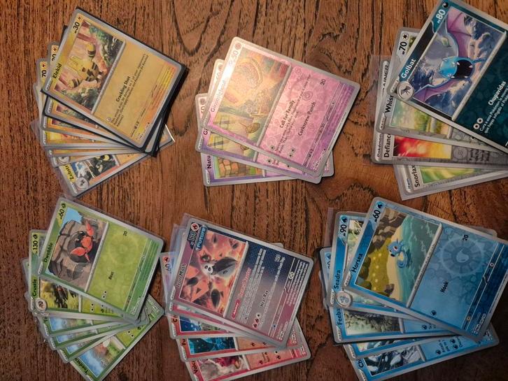 Reverse holo & foil kaarten paradox rift, Hobby en Vrije tijd, Verzamelkaartspellen | Pokémon, Zo goed als nieuw, Meerdere kaarten