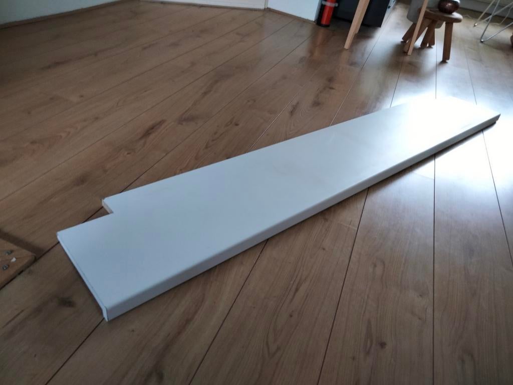 Gebruikt vensterbankje, Ophalen