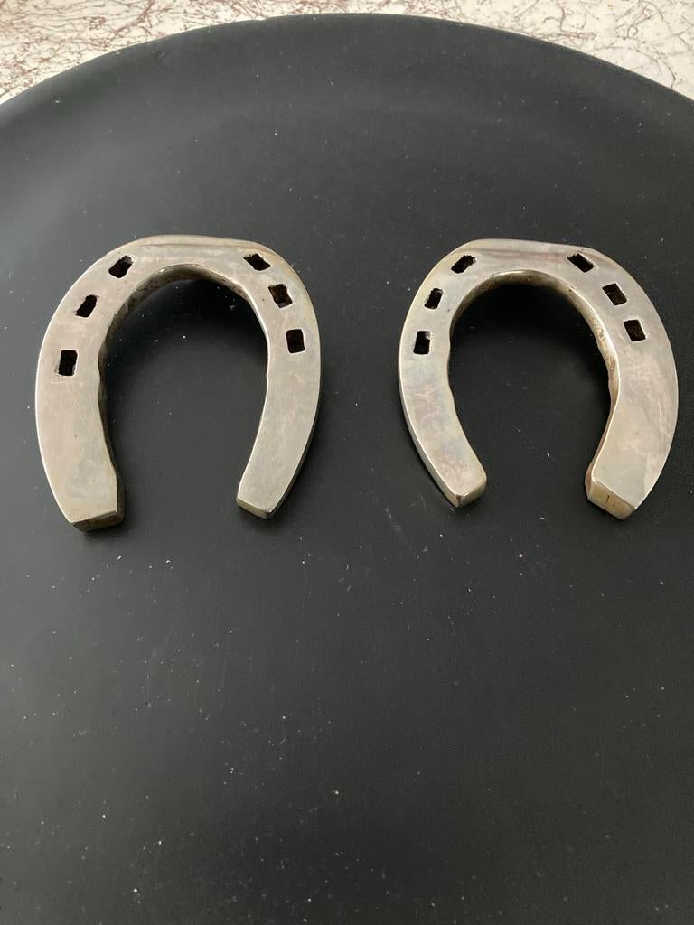 Twee vintage verzilveren hoefijzers, Verzenden