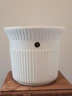 Vintage grote crème witte bloempot. Royal Delft, Rond, Ophalen of Verzenden, Zo goed als nieuw, Minder dan 25 cm