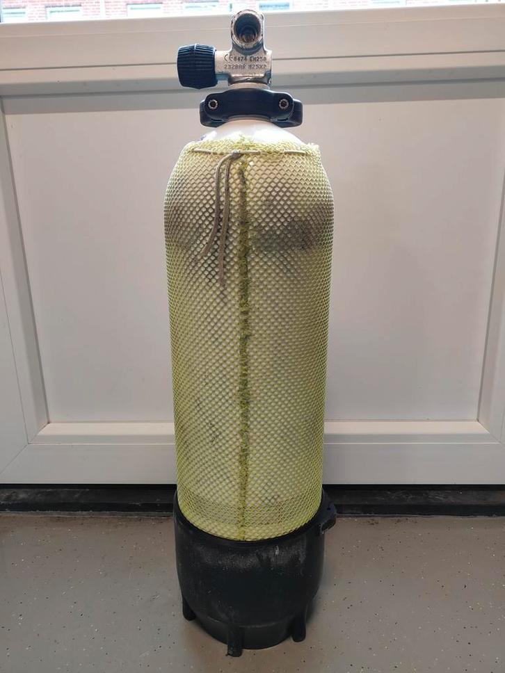 Duikfles 10 Liter / 200 bar, Watersport en Boten, Duiken, Zo goed als nieuw, Duikfles, Ophalen