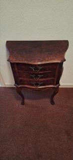 Oud kastje, Antiek en Kunst, Ophalen