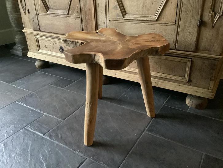 NIEUW robuust houten boomschijf tafel bijzettafel, Huis en Inrichting, Tafels | Salontafels, Nieuw, 50 tot 75 cm, 50 tot 100 cm