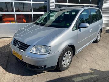 Volkswagen Touran 1.6-16V FSI Trendline (EXPORTPRIJS) 7 PERS beschikbaar voor biedingen