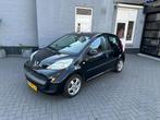 Peugeot 107 1.0-12V XS | AIRCO | 5 DEURS | ELEK RAMEN |, Voorwielaandrijving, Stof, Gebruikt, Zwart