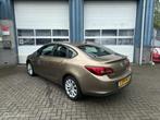 Opel Astra NOTCHBACK 1.6 Turbo Sport, Gebruikt, 4 cilinders, Bruin, 116 pk