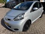 Toyota Aygo 1.0-12V Cool AIRCO NAVIGATIE 182857 KM KLEINE BE, Auto's, Voorwielaandrijving, Euro 5, Elektrische ramen, Gebruikt