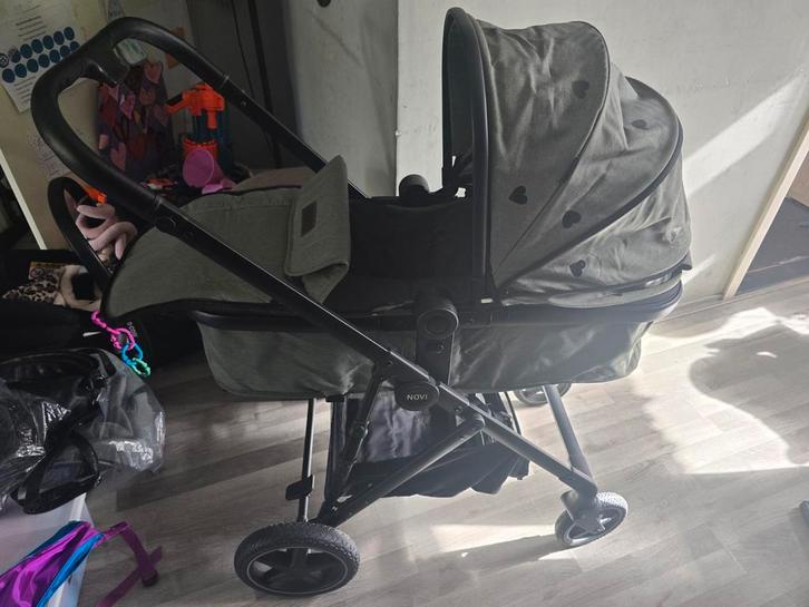 Kinderwagen met reiswieg & Maxi Cosi, uniek hartjes zonnekap, Kinderen en Baby's, Kinderwagens en Combinaties, Ophalen